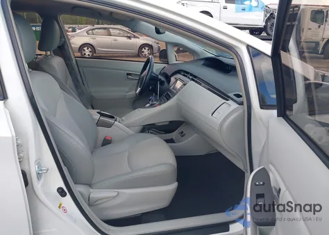 2015 Toyota Prius Four из США, поврежденный, VIN JTDKN3DU7F0418265